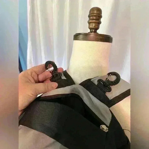 Clutch Baseball Backpack. Double Cage Hooks. Lots Of Pockets. - Picture 2 of 6